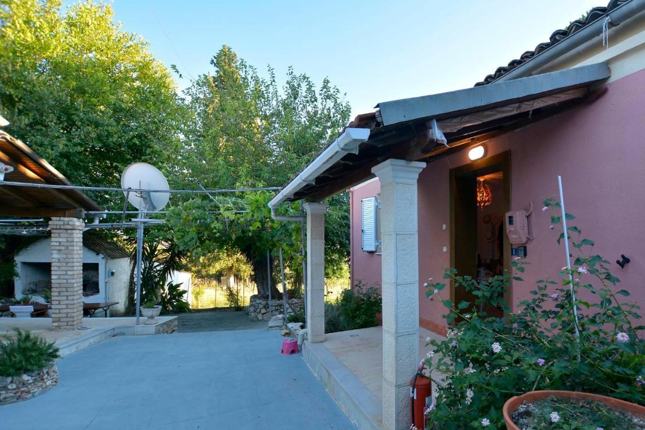 Casa di campagna Jerry Afro Kanálion